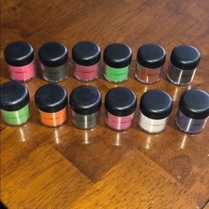 loose pigment eyeshadow